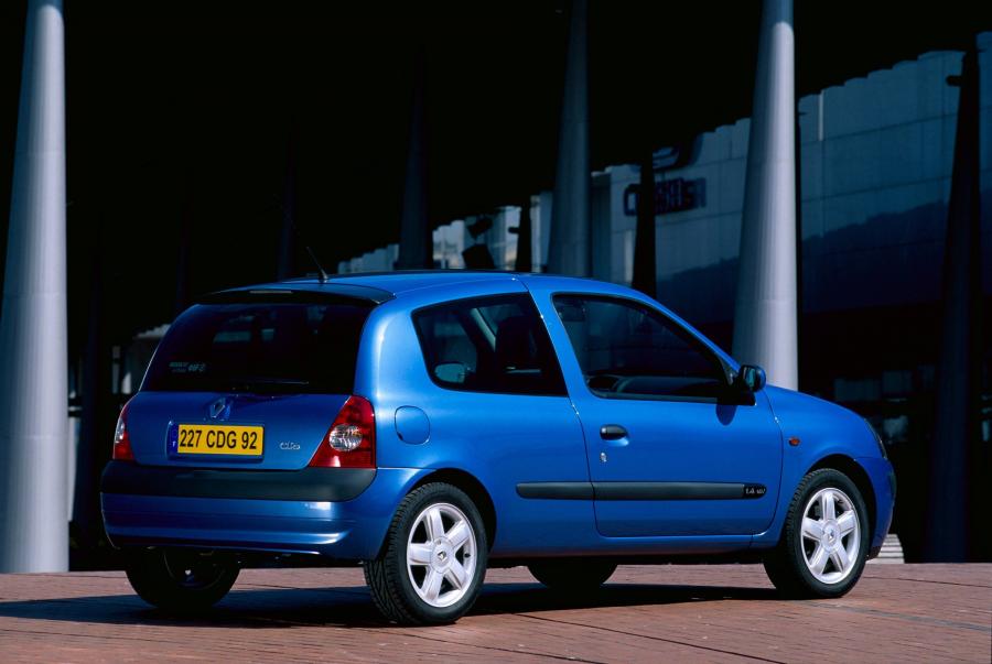  Renault Clio 3-Door 2001 года  (фото 54 из 58)